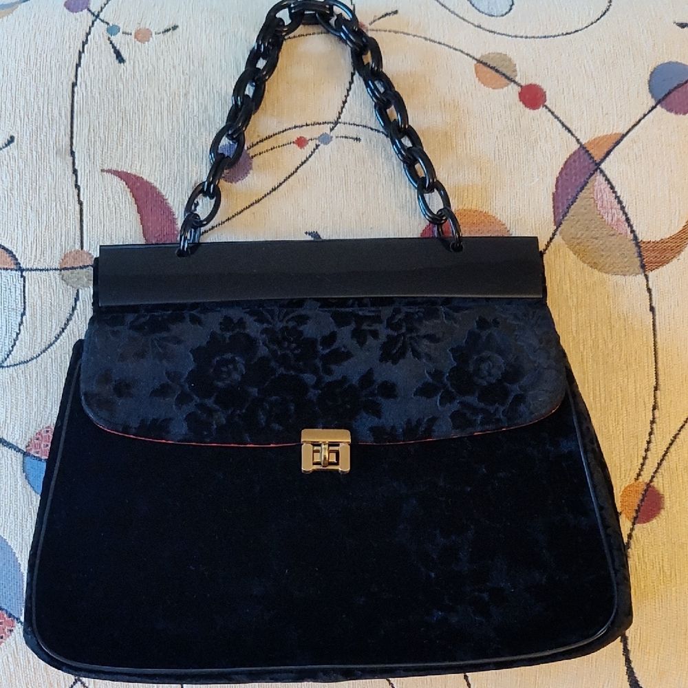 Black Floral Velvet Vintage Bag with Chain Handle and Gold Clasp